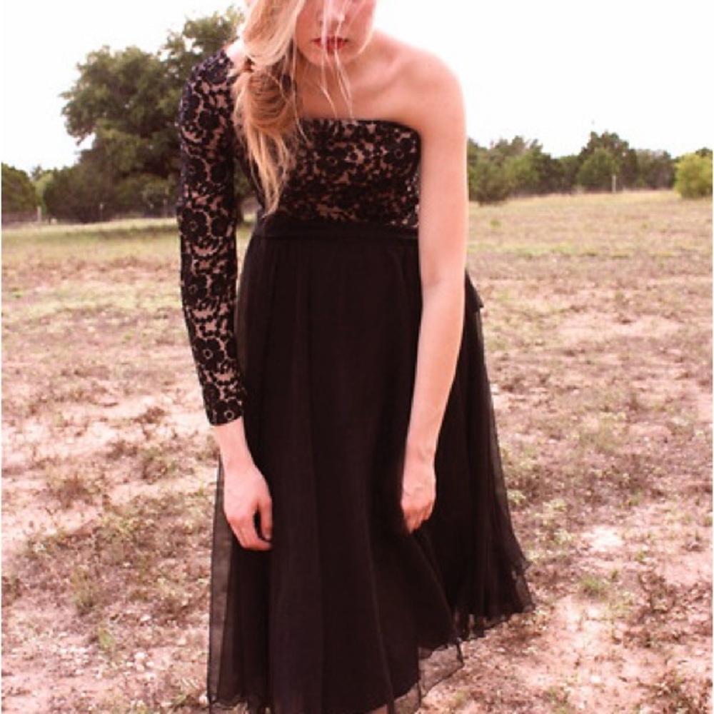 Vintage Mike Benet One-Shoulder Black Lace & Chiffon Evening Gown (Size 10)
